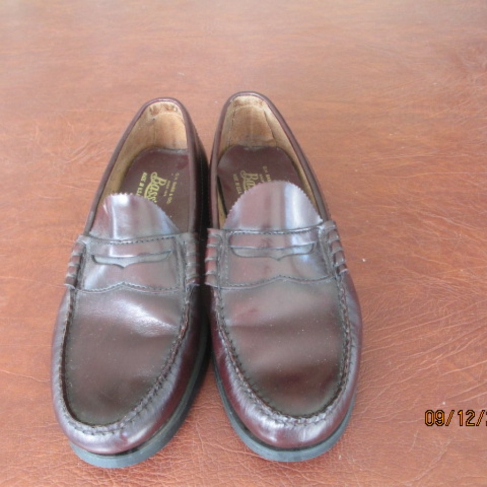 Bass men's shoes 9.5 wide